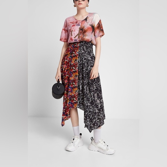 Desigual | Asymmetric Patch Print Dress / Make Love Not War / Floral Size 38 - Picture 2 of 16
